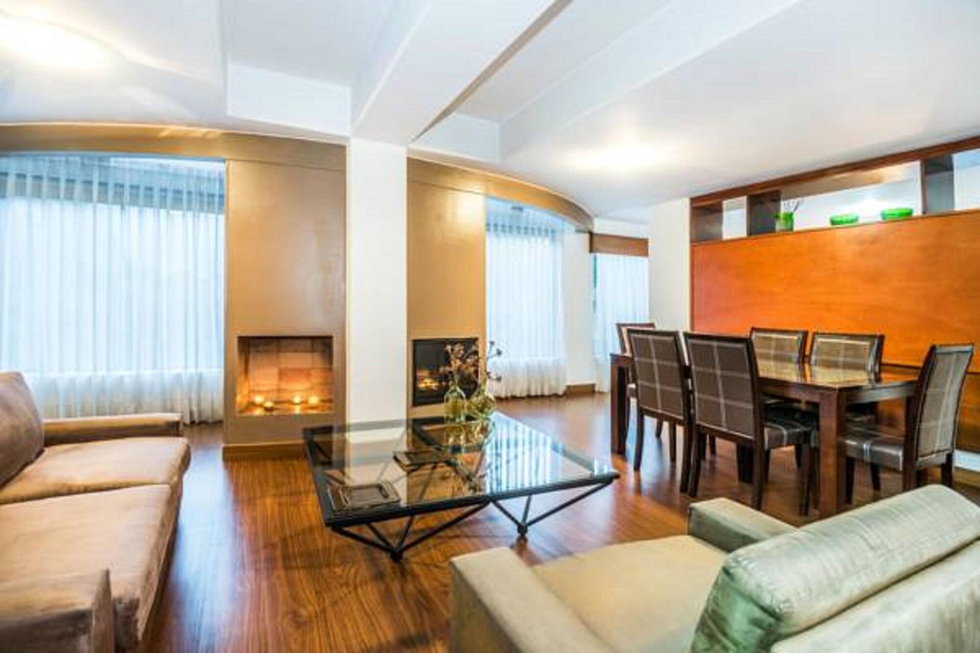 Lloyds Apartasuites Parque 93 Bogotá Esterno foto