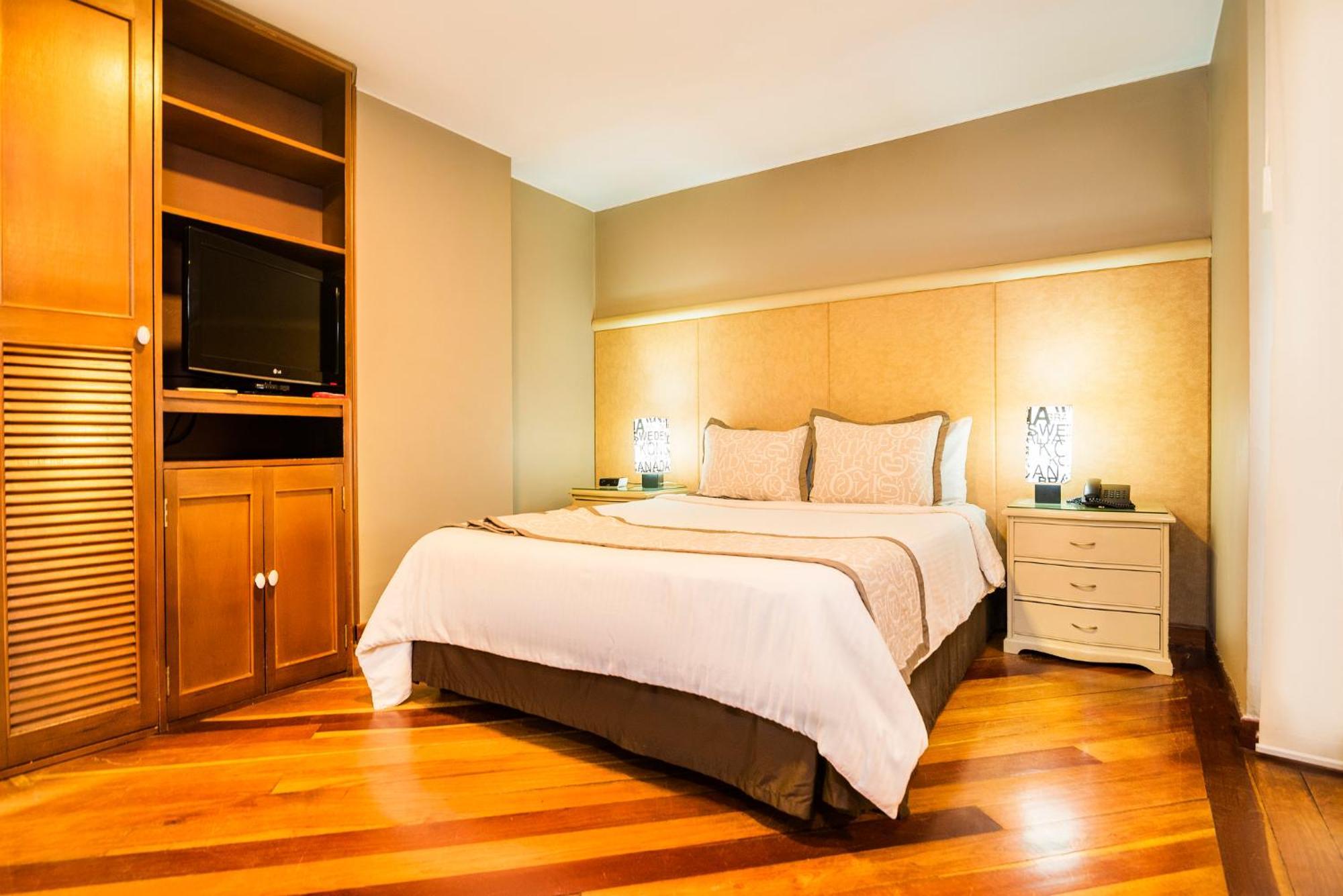 Lloyds Apartasuites Parque 93 Bogotá Esterno foto