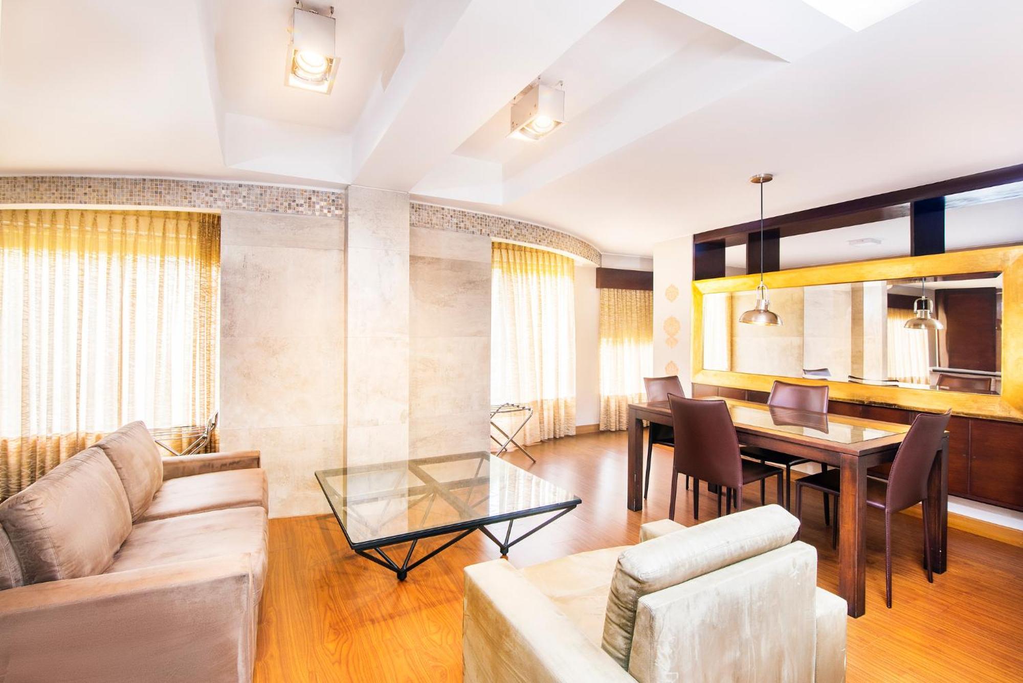 Lloyds Apartasuites Parque 93 Bogotá Esterno foto