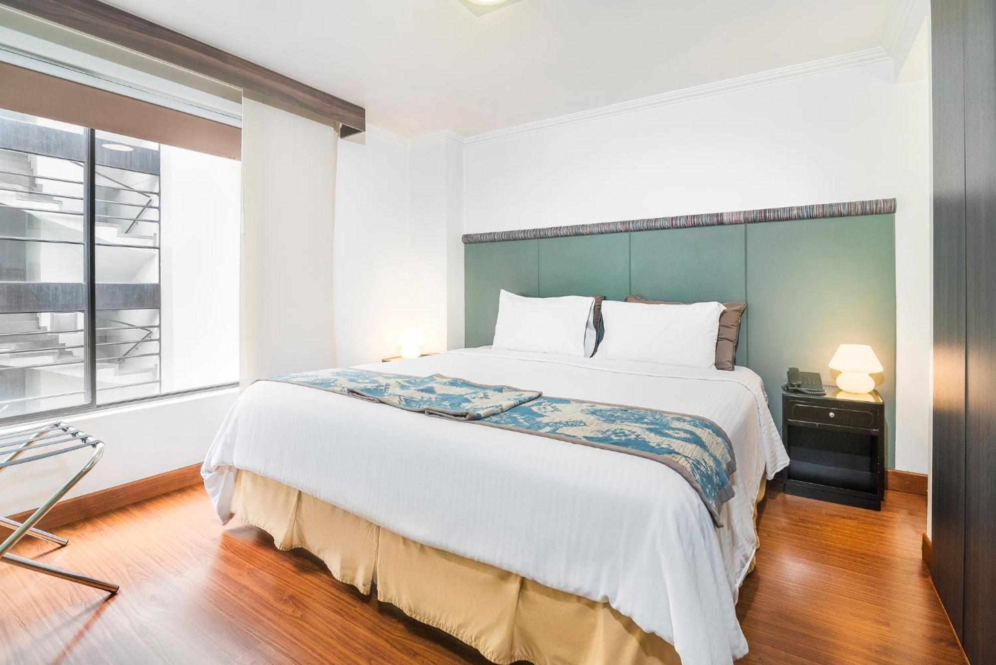 Lloyds Apartasuites Parque 93 Bogotá Esterno foto