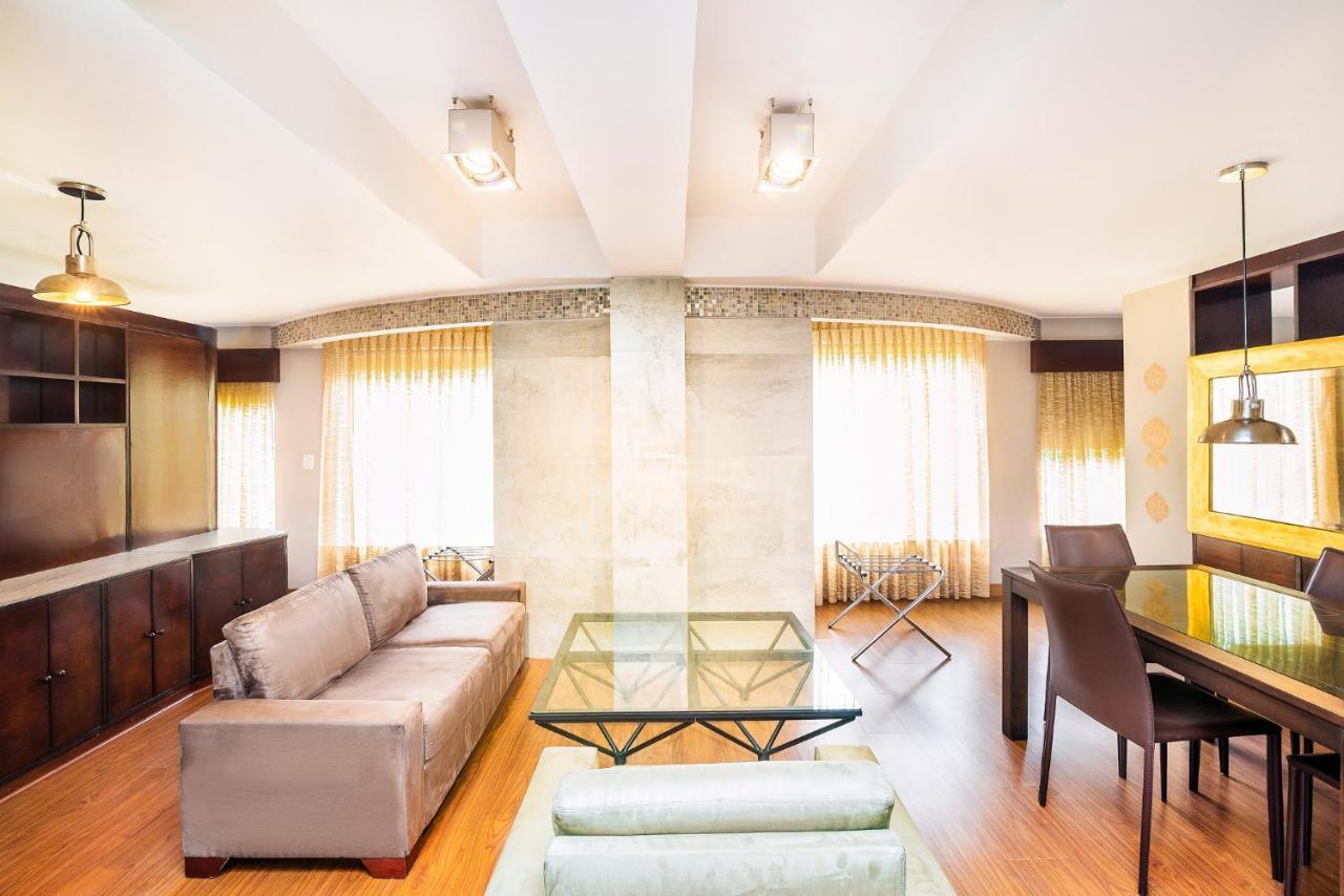 Lloyds Apartasuites Parque 93 Bogotá Esterno foto